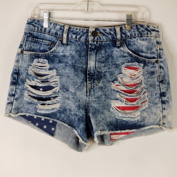 Refuge denim stars and stripes distressed shorts sz 10 - Picture 1 of 4